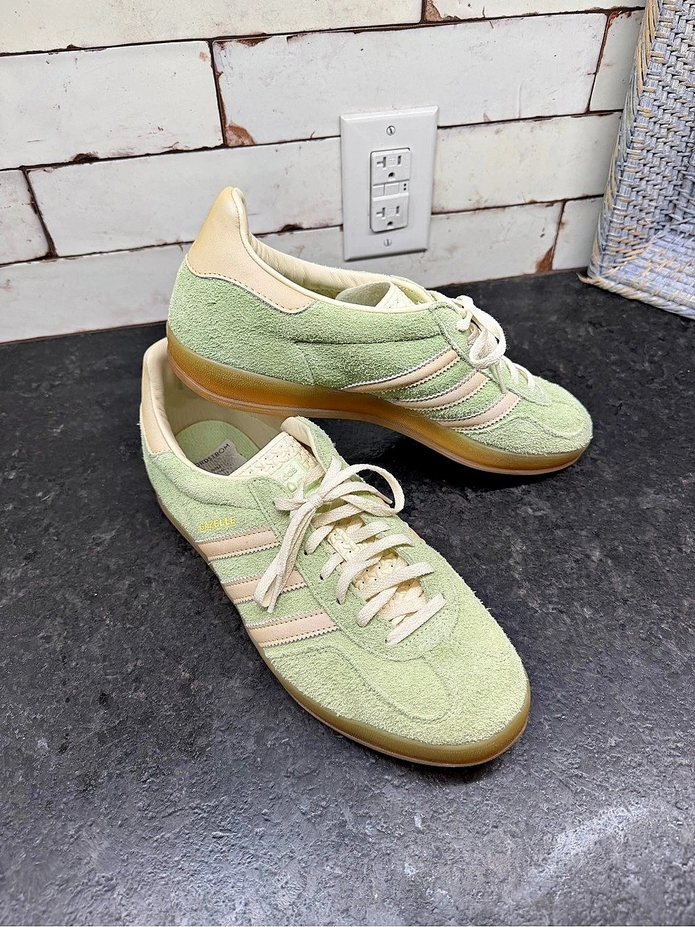 Adidas Gazelle Indoor Green Suede Gum Sole Sneakers Men’s 12
